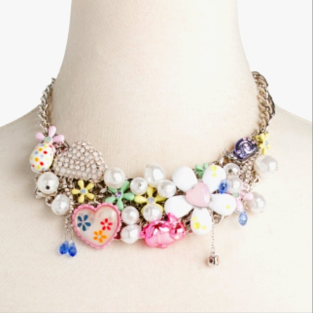 🐇▪️Betsey johnson▪️ flower easter bunny bib statement 19in necklace - Picture 5 of 13